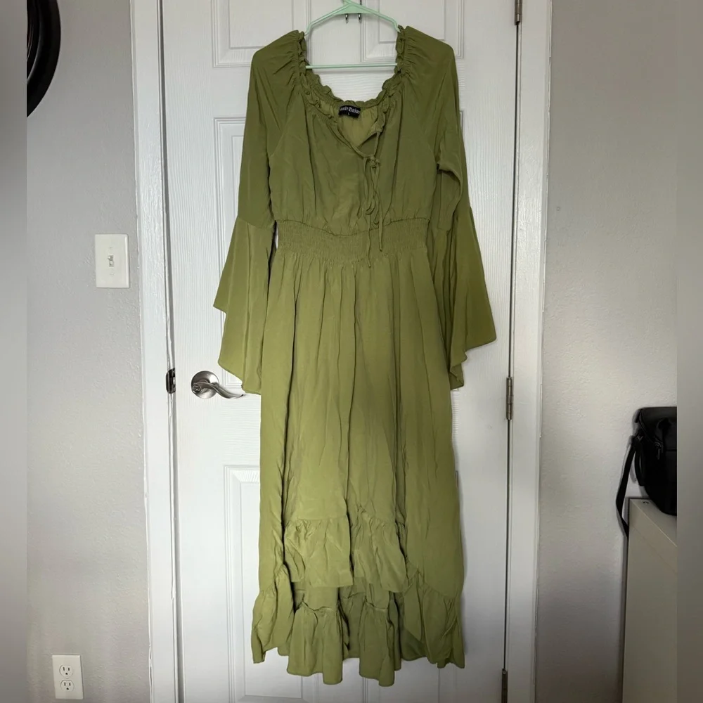 Scarlet Darkness Renaissance Faire Costume - Picture 7 of 13